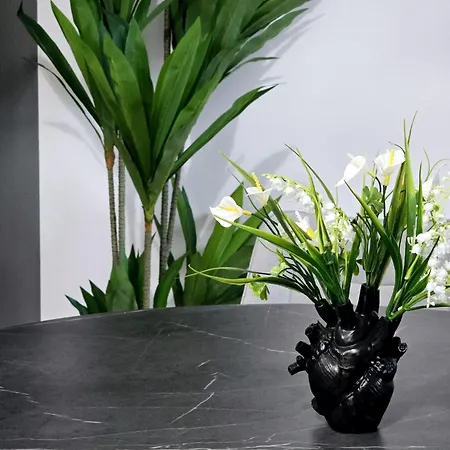 Brauner Urban Apartment Bucharest