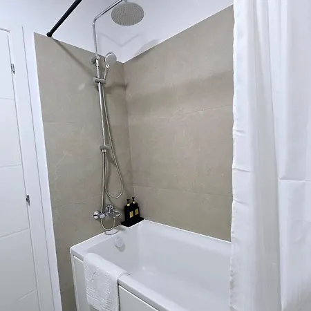 Brauner Urban Apartment