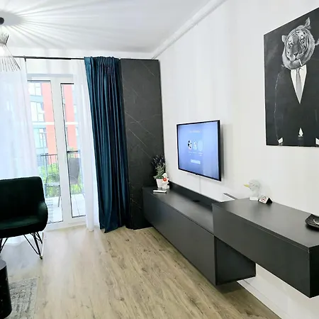 Brauner Urban Апартаменти *
